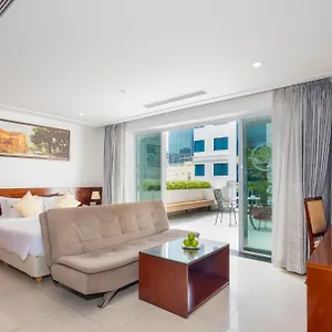 White Lotus Saigon Hotel